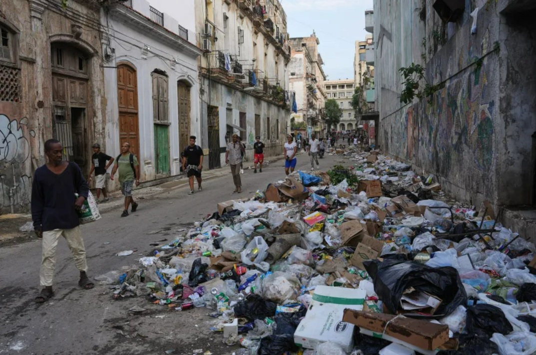 Life in Cuba grinds to a halt