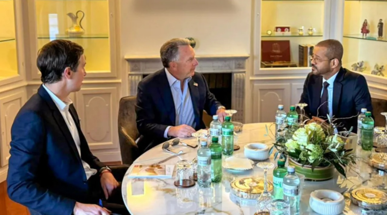 US and Iran begin talks to prevent conflict